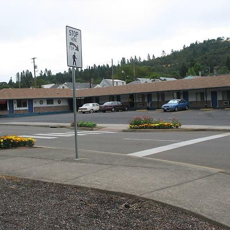 Travel Inn Roseburg Kültér fotó